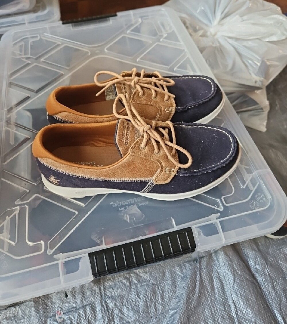 Women's Skecher Casual Two-Tone Boat Shoes - Navy and Tan(14) - Picture 2 of 5